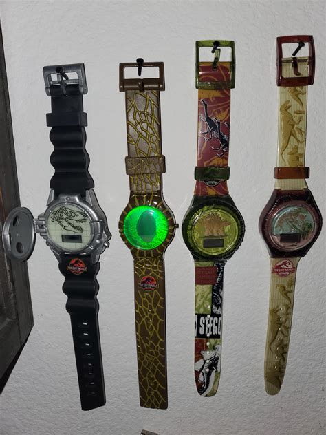 Sadly the included band was too small for me so I cut it off and replaced it with a 15mm Nato strap. . Burger king jurassic park watch